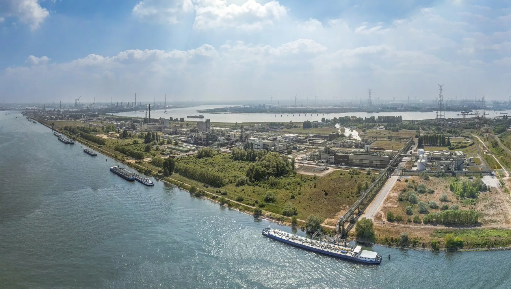 RWE and Covestro Conclude Long-Term Power Purchase Agreement.jpg