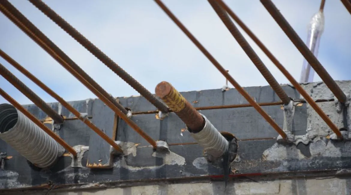 MCI Technology protects reinforcing metal in concrete from corrosion (002).JPG