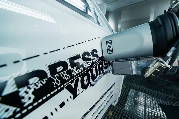 EcoNextJet enables an automated, film-free painting process for a custom vehicle design.