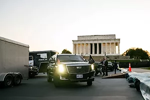 P20260507MR-1117.jpg Lincoln Memorial Pool Coating