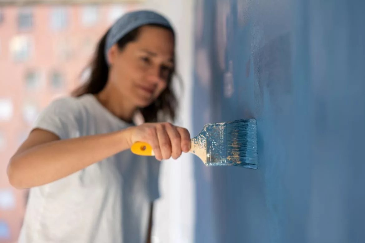 woman painting