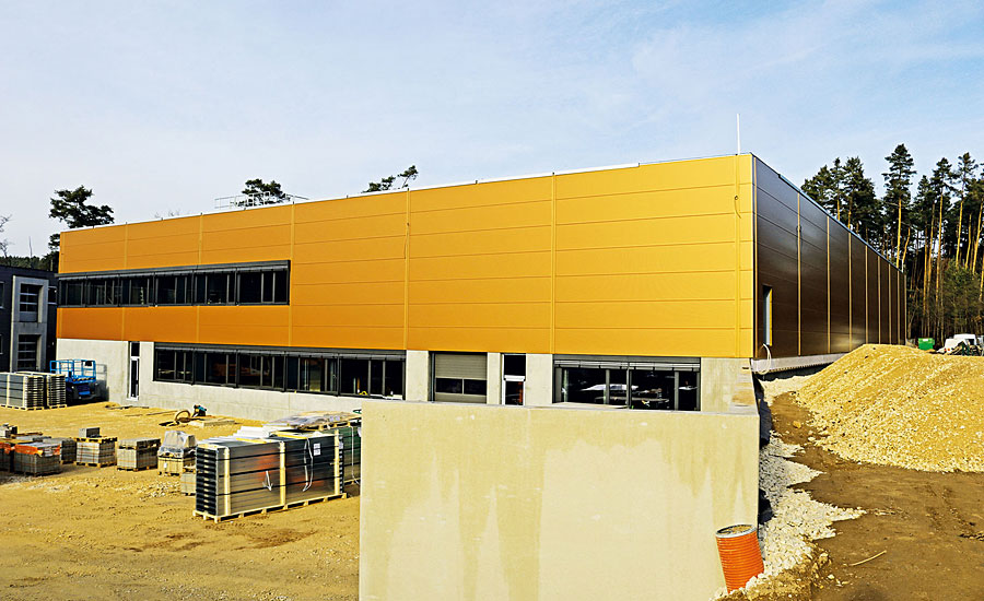 Coil coating facade with the new gold pigment shows a pronounced color travel/flop.