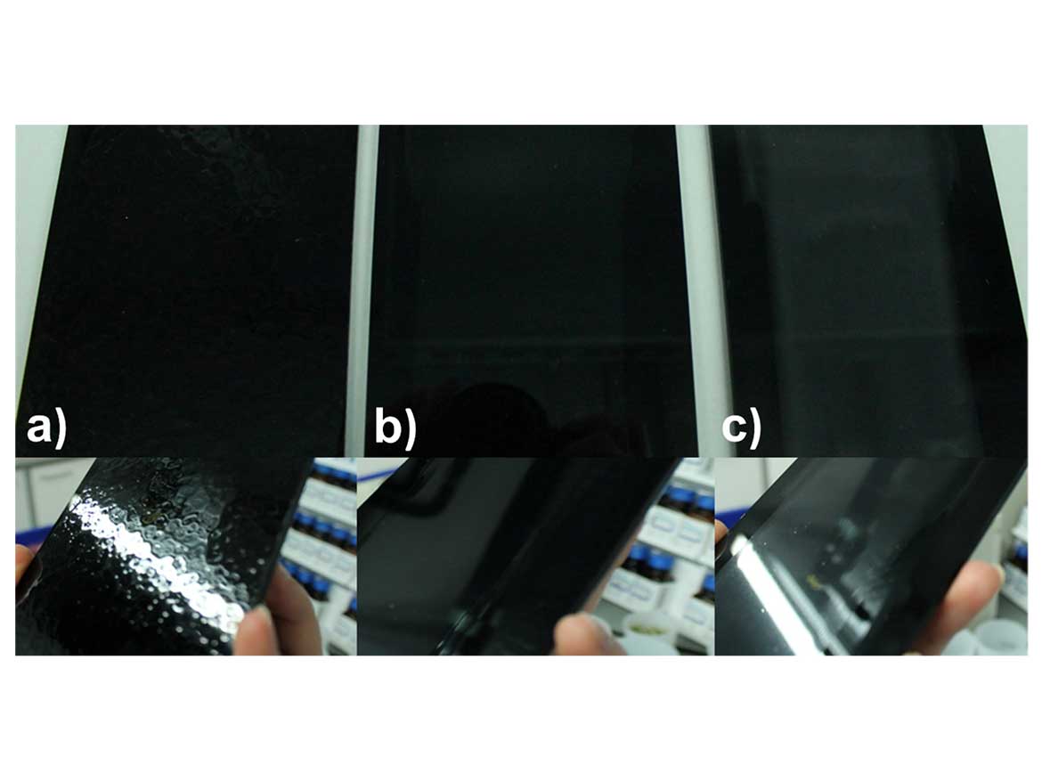 Aqueous clearcoats based on polyurethane-polyacrylic binder. In a) 0.1 wt% PDMS (2000 cSt) was added to the formulation. In b) and c), 0.1 wt% encapsulated PDMS (2000 cSt) with average diameters of 250 nm (b) and 350 nm (c) were added in the form of an aqueous dispersion.