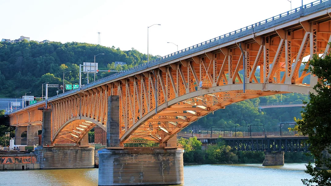 Photo of the Liberty Bridge